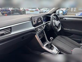 Used Volkswagen T-Roc 2022 for sale - 78250722: Photo