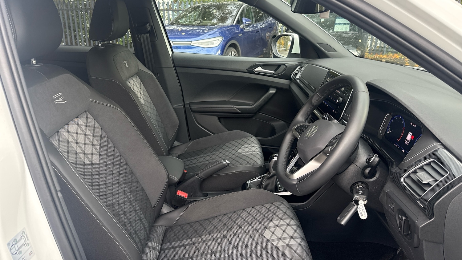 Used Volkswagen T-Cross 2025 for sale - 76480188: Photo 15