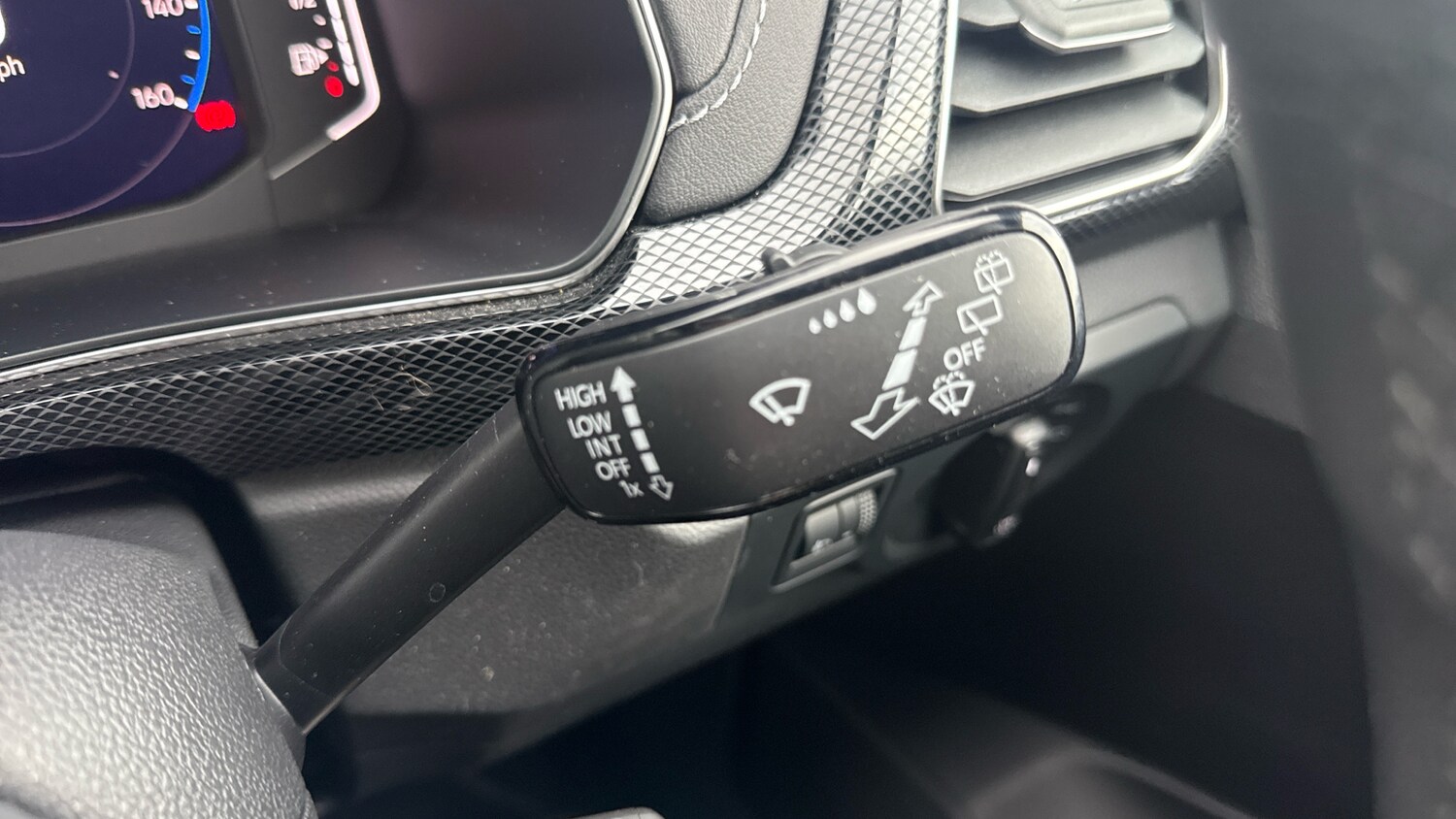 Used Volkswagen T-Cross 2025 for sale - 76480188: Photo 24