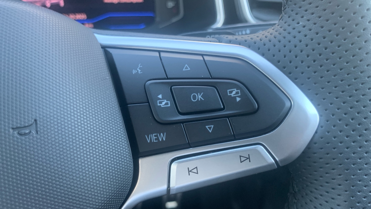 Used Volkswagen T-Roc 2025 for sale - 77541892: Photo 18