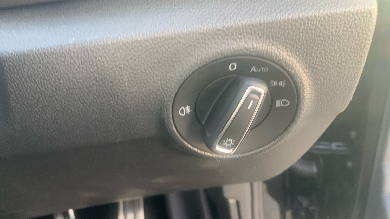 Used Volkswagen T-Roc 2025 for sale - 77541892: Photo 35