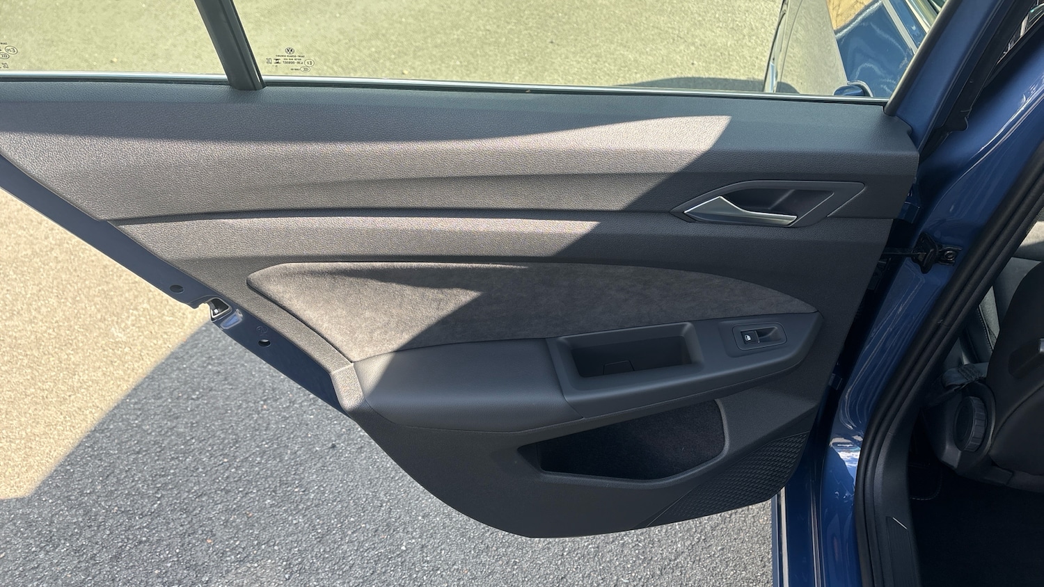 Used Volkswagen Golf 2025 for sale - 75955941: Photo 26