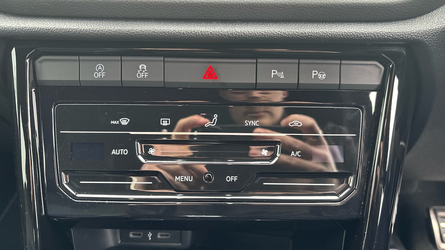 Used Volkswagen T-Roc 2022 for sale - 77258703: Photo 13