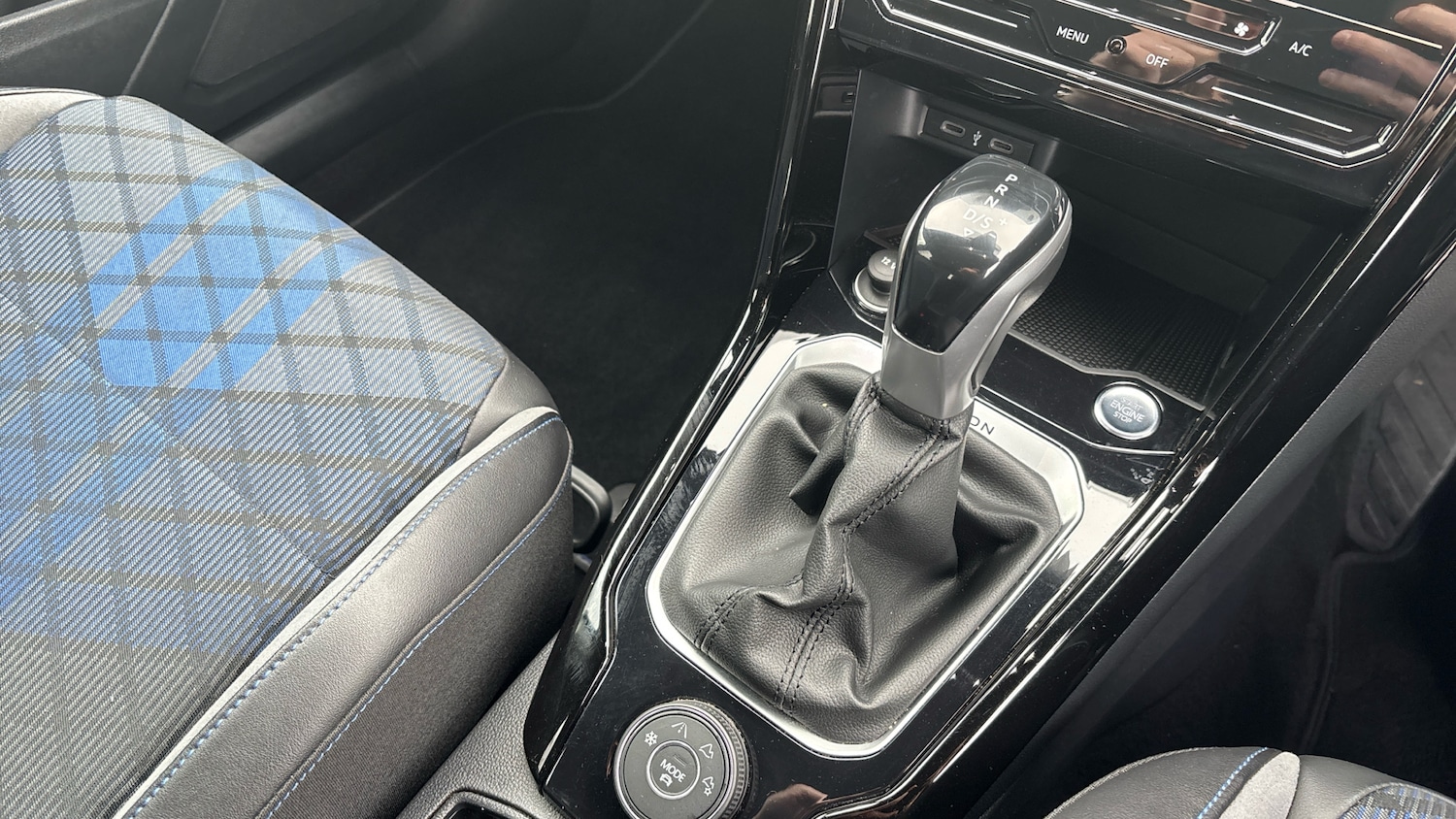 Used Volkswagen T-Roc 2022 for sale - 77258703: Photo 14