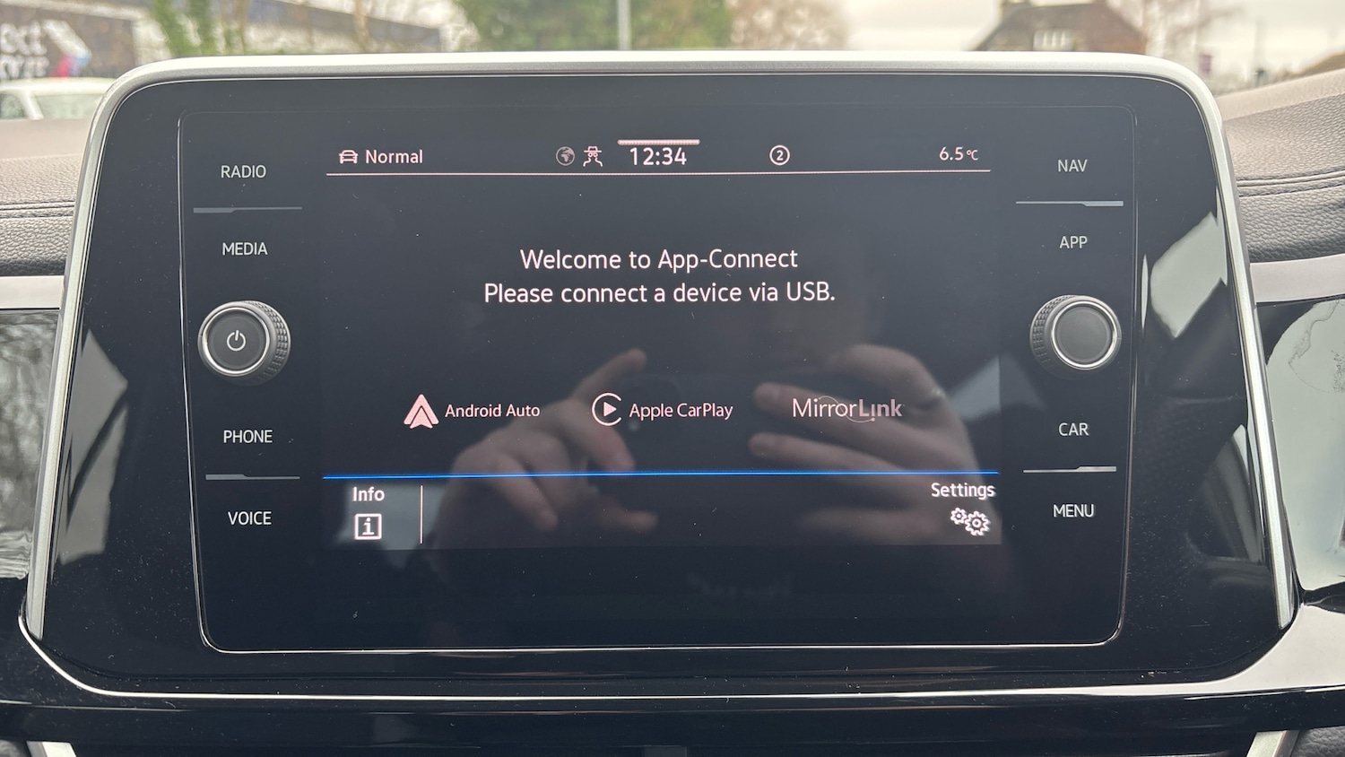 Used Volkswagen T-Roc 2022 for sale - 77258703: Photo 43