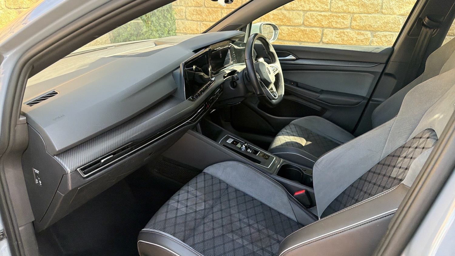 Used Volkswagen Golf 2022 for sale - 78081607: Photo 2