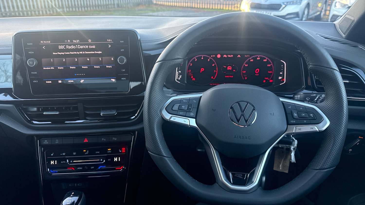 Used Volkswagen T-Roc 2025 for sale - 76905970: Photo 10