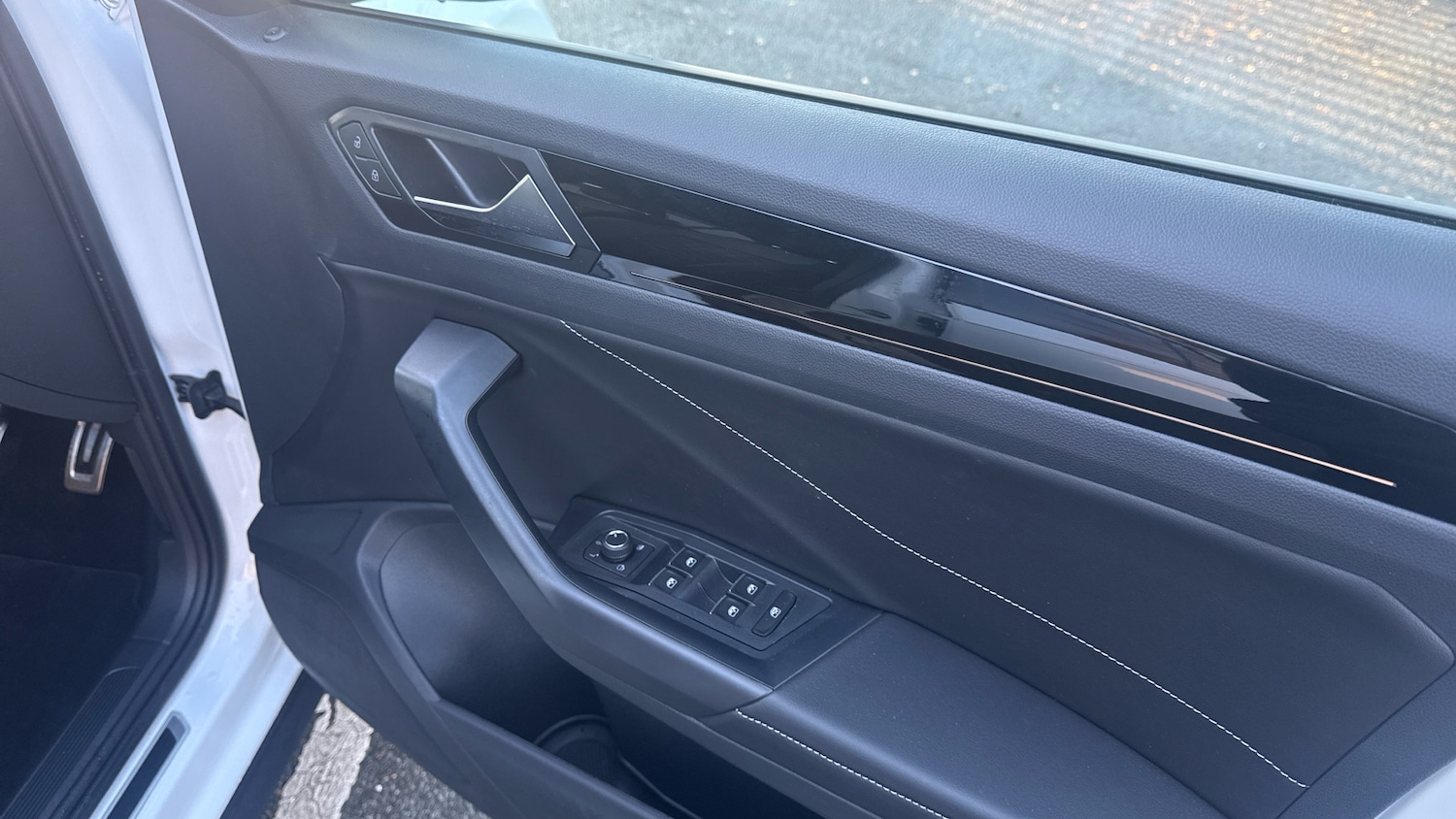 Used Volkswagen T-Roc 2025 for sale - 76905970: Photo 19