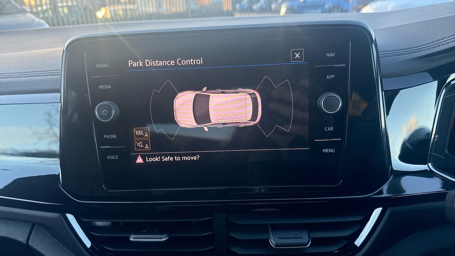 Used Volkswagen T-Roc 2025 for sale - 76905970: Photo 32