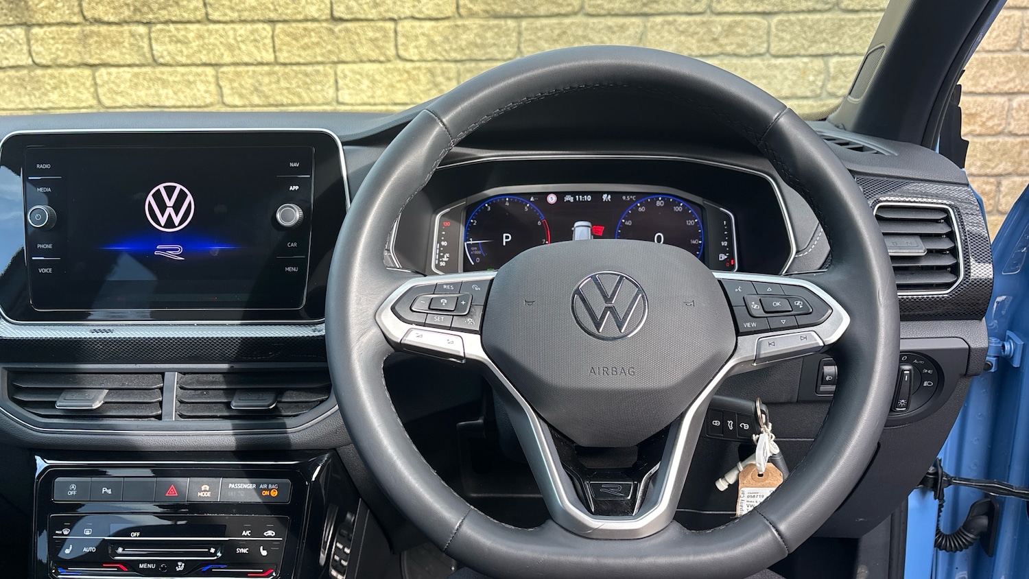 Used Volkswagen T-Cross 2025 for sale - 77663325: Photo 10