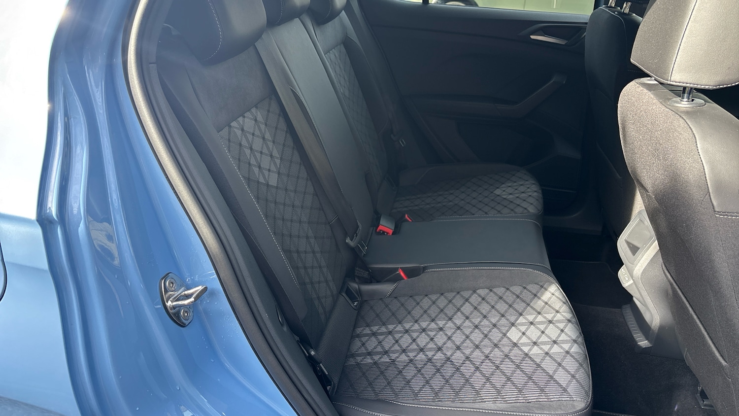 Used Volkswagen T-Cross 2025 for sale - 77663325: Photo 16