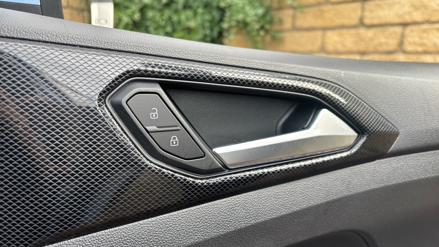 Used Volkswagen T-Cross 2025 for sale - 77663325: Photo 26