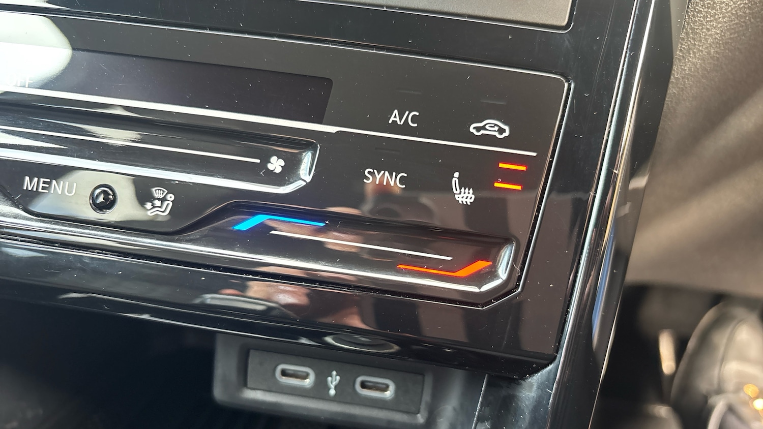 Used Volkswagen T-Cross 2025 for sale - 77663325: Photo 28