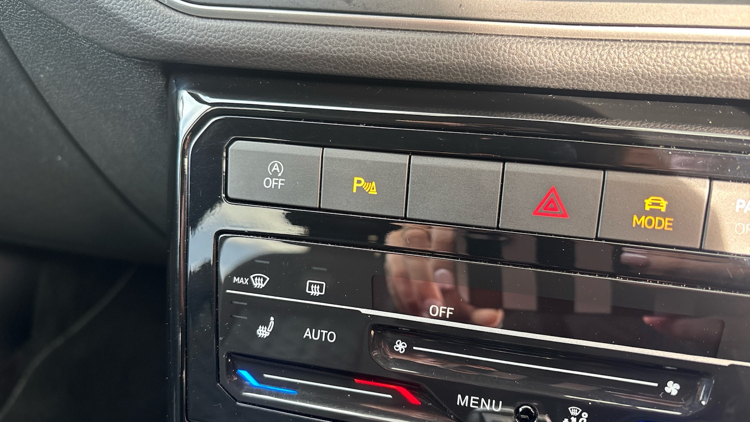 Used Volkswagen T-Cross 2025 for sale - 77663325: Photo 29