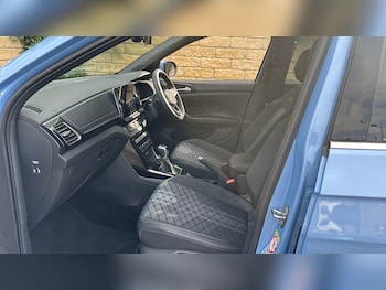 Used Volkswagen T-Cross 2025 for sale - 77663325: Photo