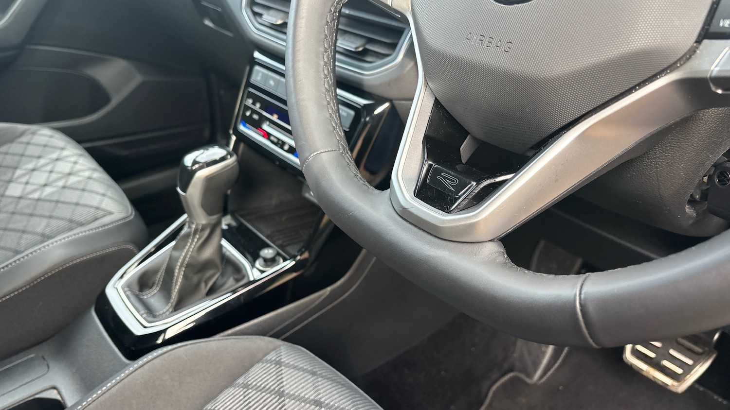 Used Volkswagen T-Cross 2025 for sale - 77663325: Photo 36