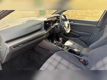 Used Volkswagen Golf 2023 for sale - 78323470: Photo