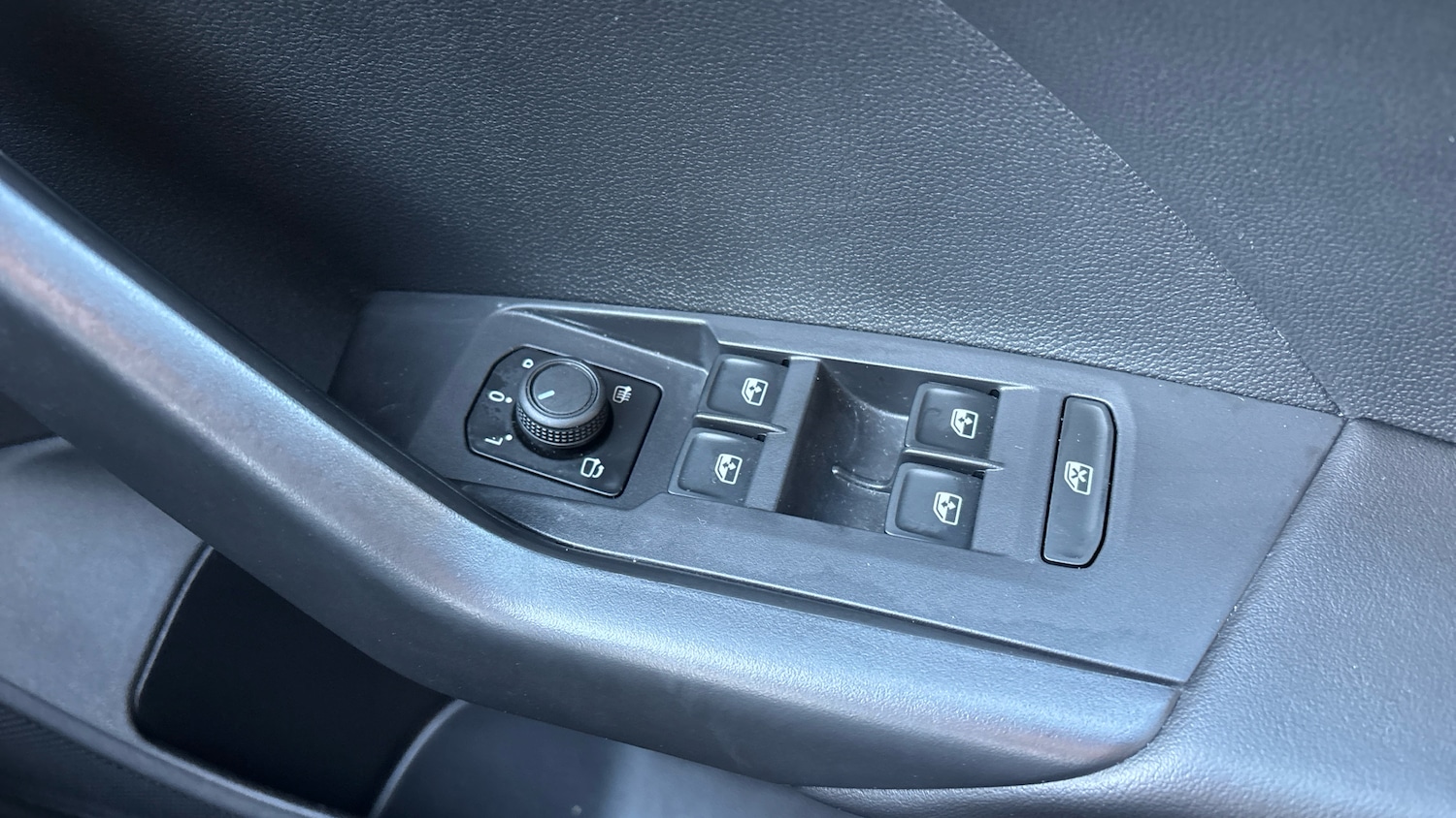 Used Volkswagen T-Cross 2025 for sale - 77184792: Photo 28