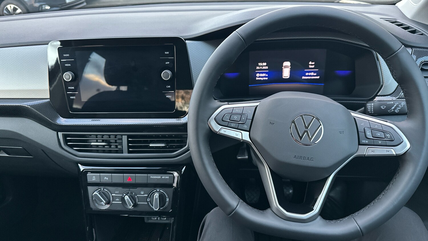 Used Volkswagen T-Cross 2025 for sale - 77337497: Photo 10