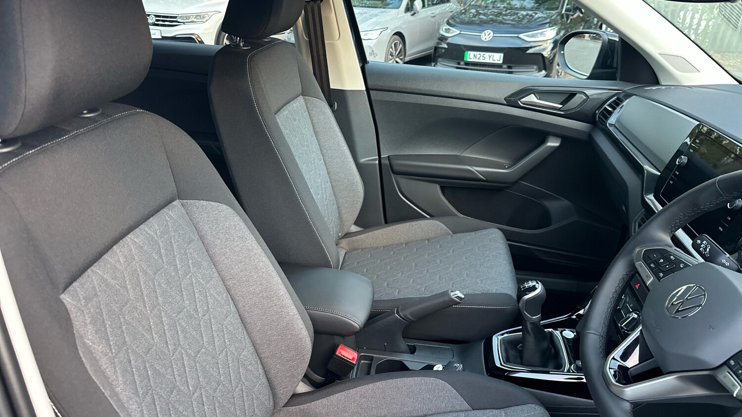 Used Volkswagen T-Cross 2025 for sale - 77337497: Photo 15