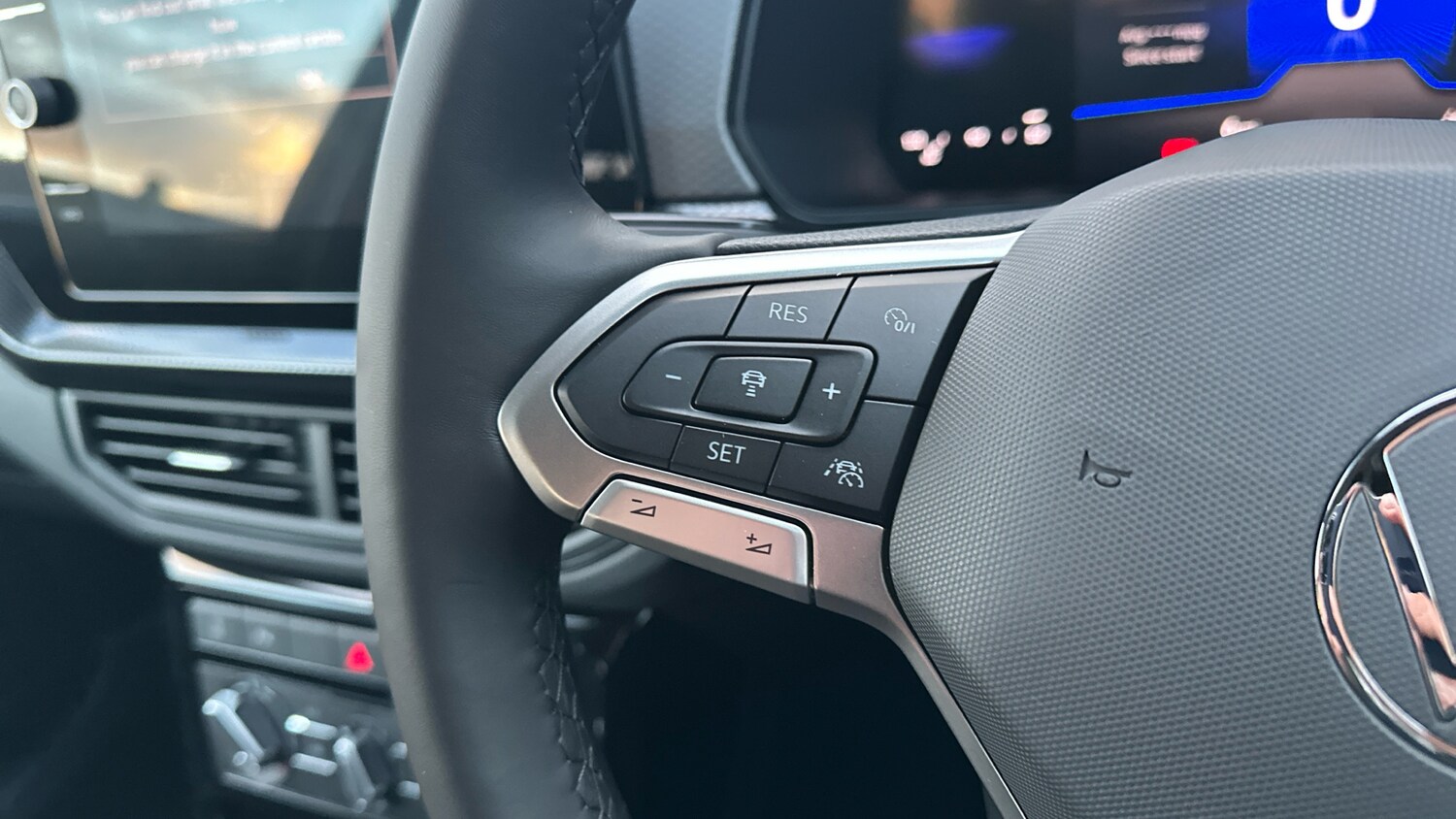 Used Volkswagen T-Cross 2025 for sale - 77337497: Photo 17