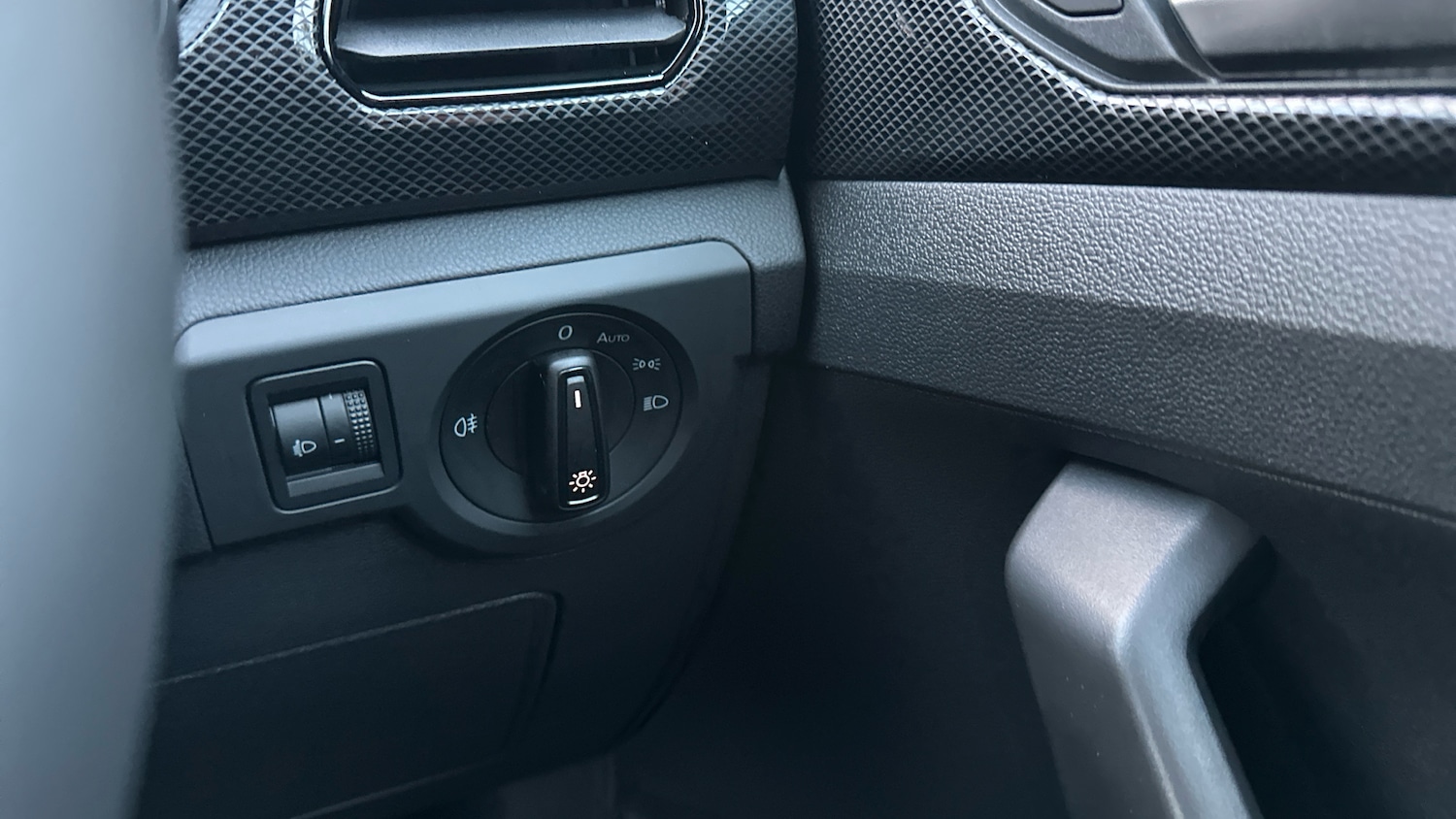 Used Volkswagen T-Cross 2025 for sale - 77337497: Photo 21