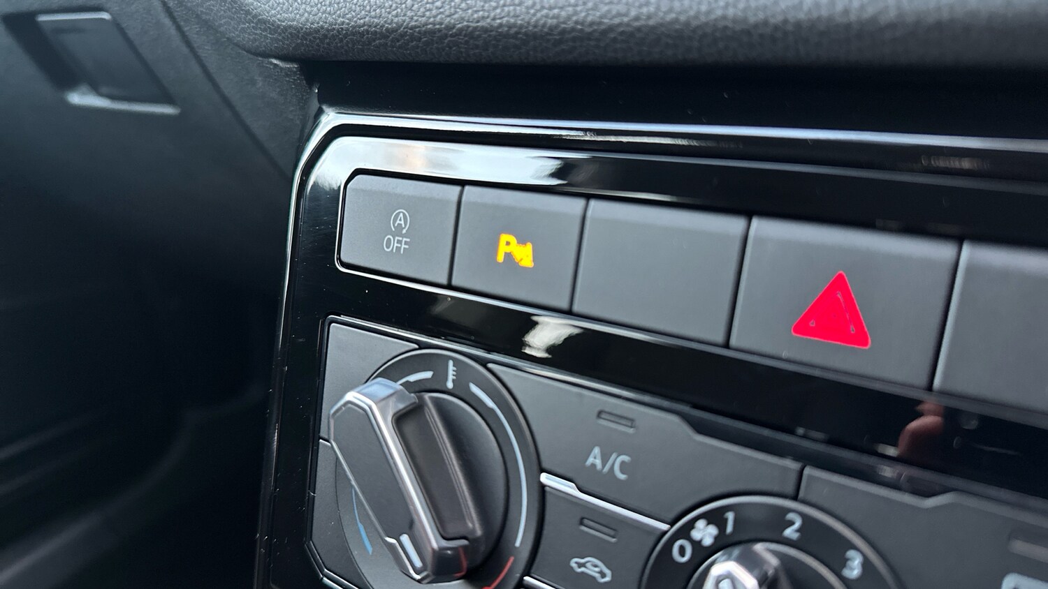 Used Volkswagen T-Cross 2025 for sale - 77337497: Photo 37