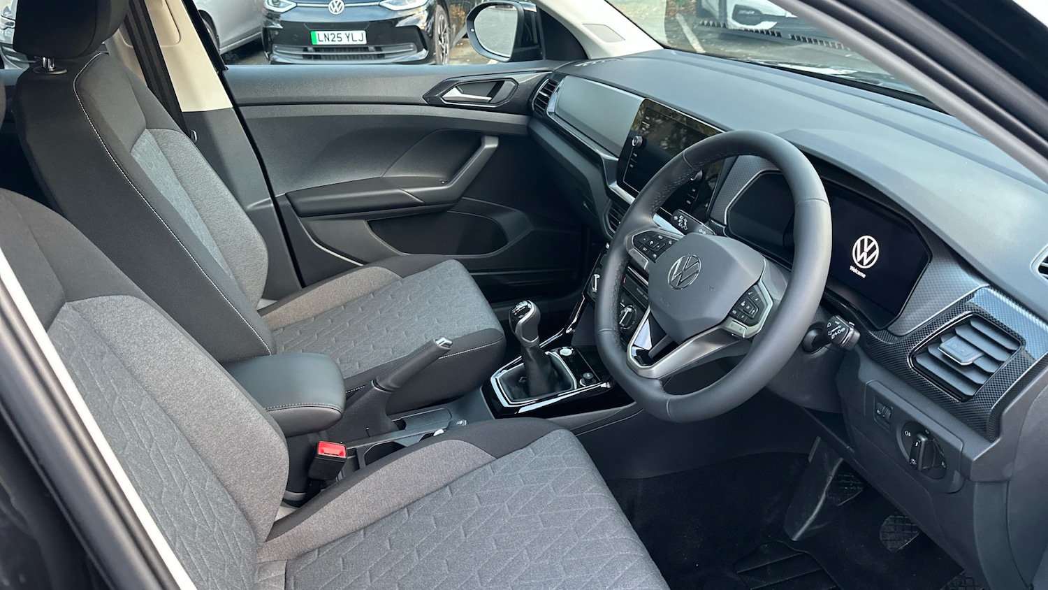 Used Volkswagen T-Cross 2025 for sale - 77337497: Photo 6