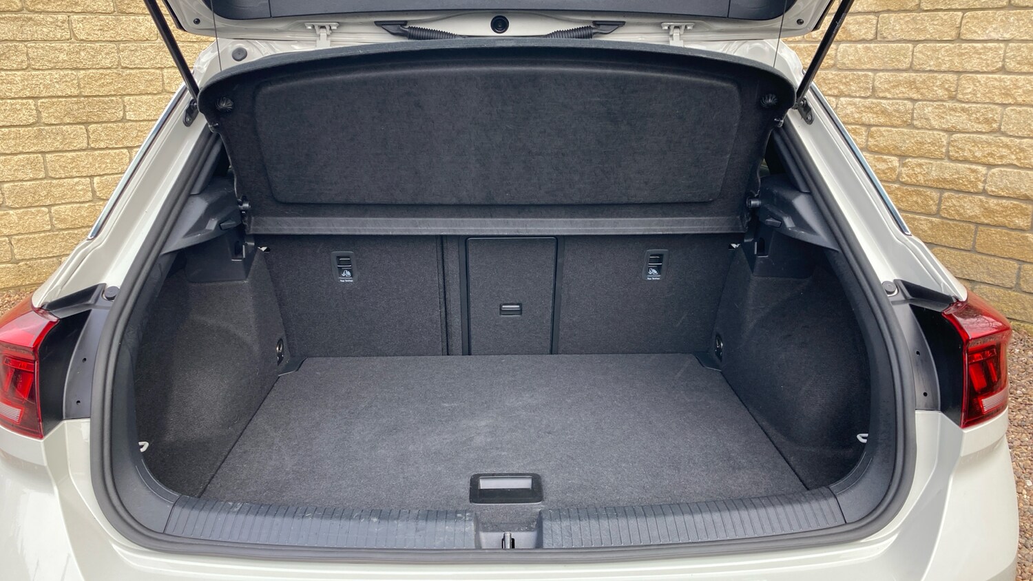 Used Volkswagen T-Roc 2023 for sale - 78176427: Photo 20