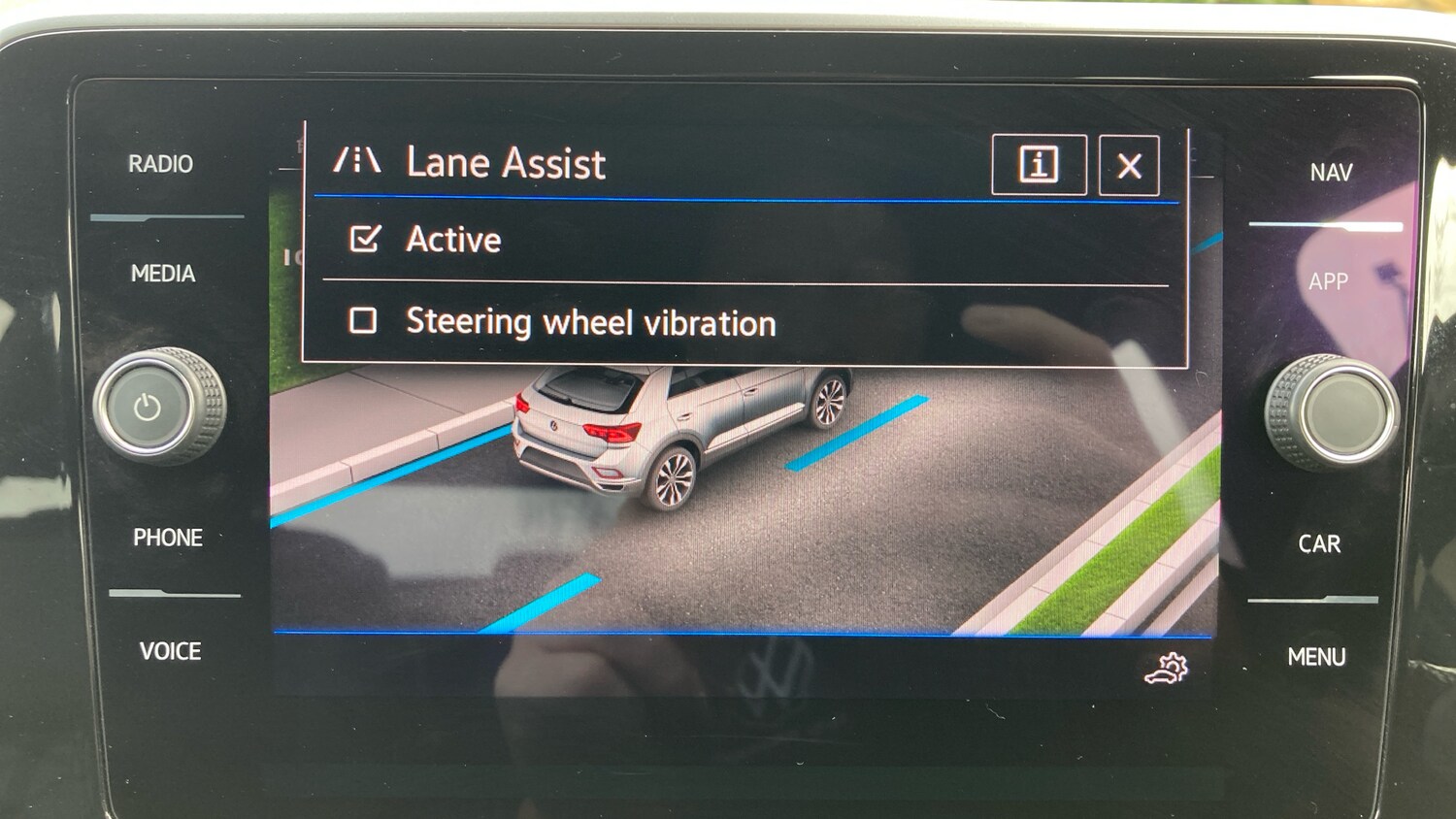 Used Volkswagen T-Roc 2023 for sale - 78176427: Photo 30