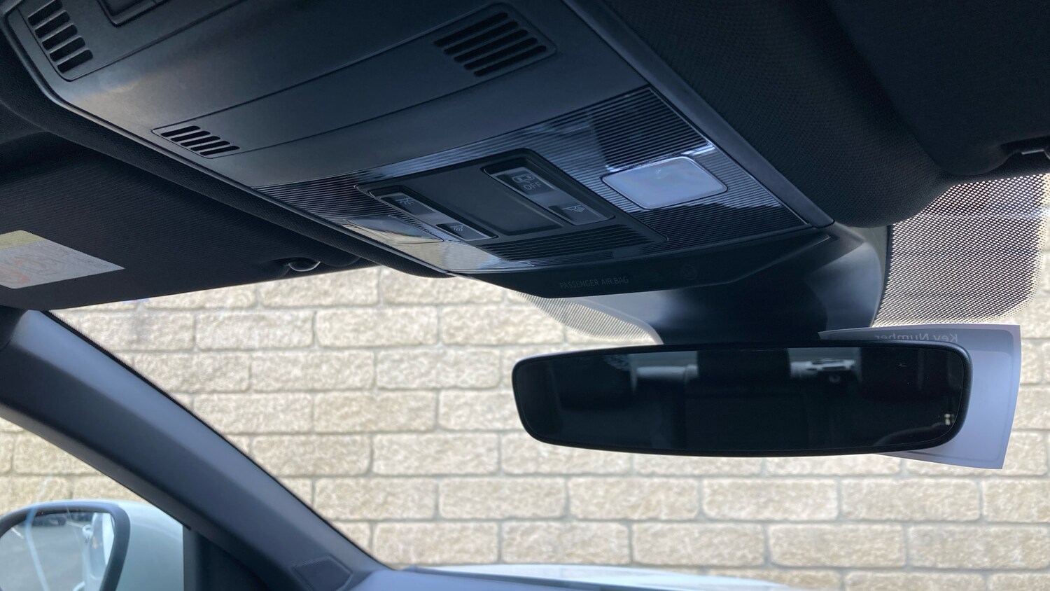 Used Volkswagen T-Roc 2023 for sale - 78176427: Photo 35