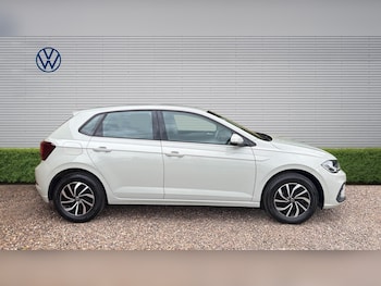 Used Volkswagen Polo 2023 for sale - 78802129: Photo