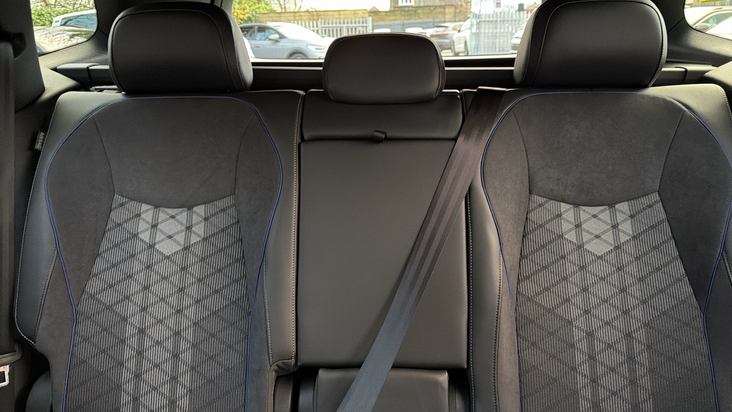 Used Volkswagen Touran 2025 for sale - 77984739: Photo 16