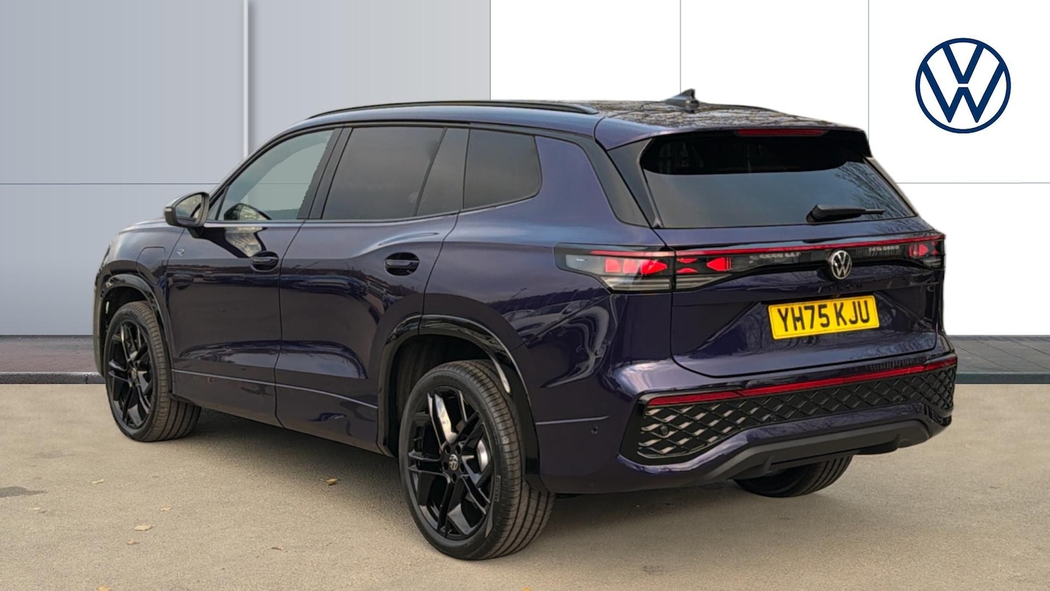 Used Volkswagen Touran 2025 for sale - 77984739: Photo 3