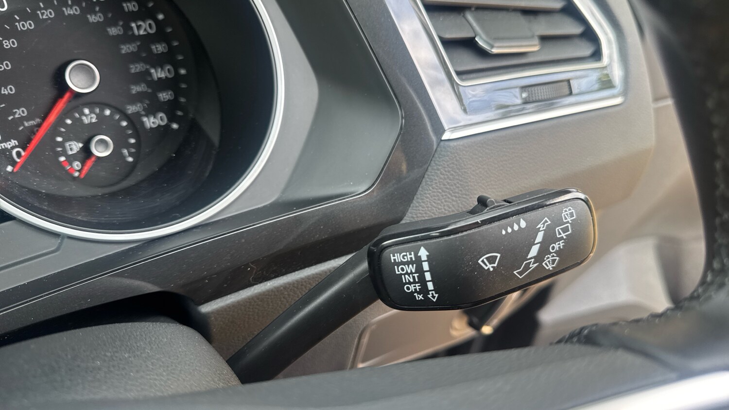 Used Volkswagen Tiguan 2022 for sale - 78177398: Photo 30