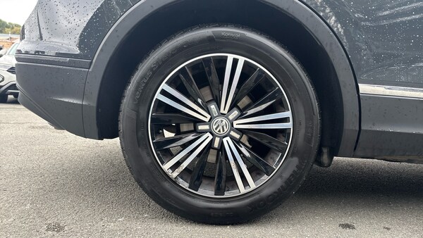 Used Volkswagen Tiguan 2017 for sale - 76157702: Photo 5