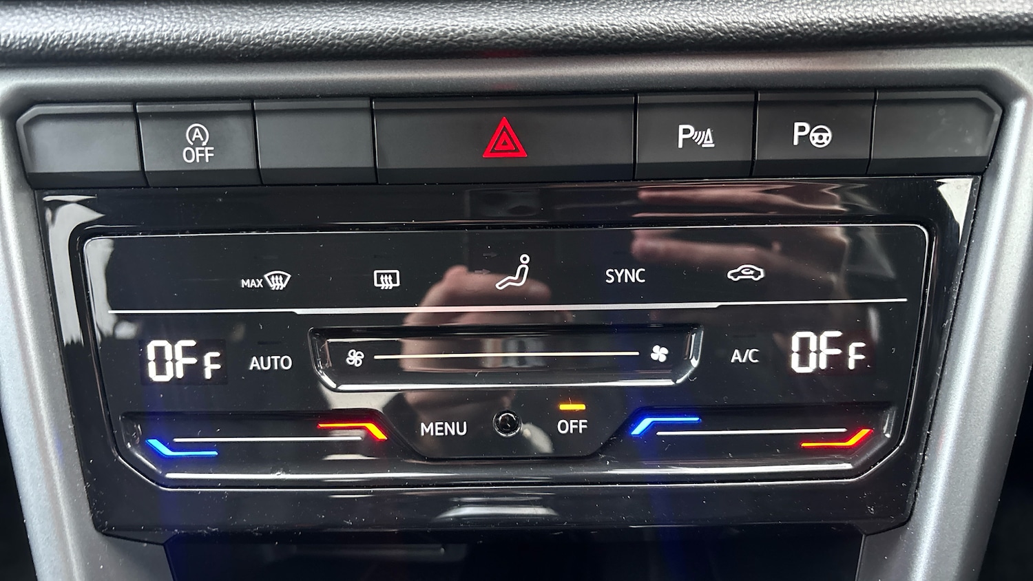 Used Volkswagen T-Roc 2025 for sale - 77545727: Photo 13