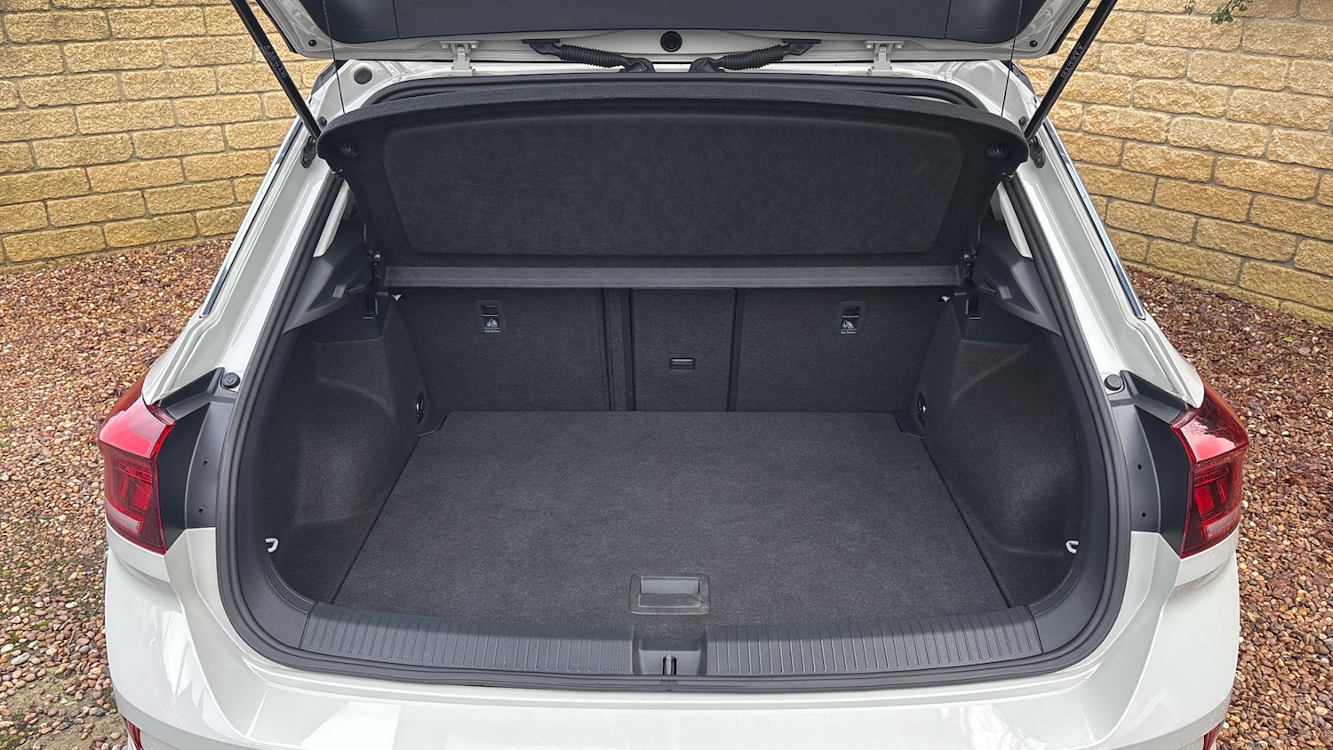 Used Volkswagen T-Roc 2025 for sale - 77545727: Photo 20