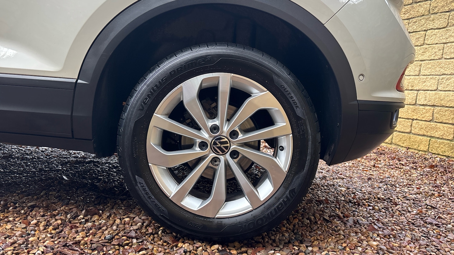 Used Volkswagen T-Roc 2025 for sale - 77545727: Photo 5