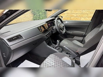 Used Volkswagen Polo 2023 for sale - 77367497: Photo