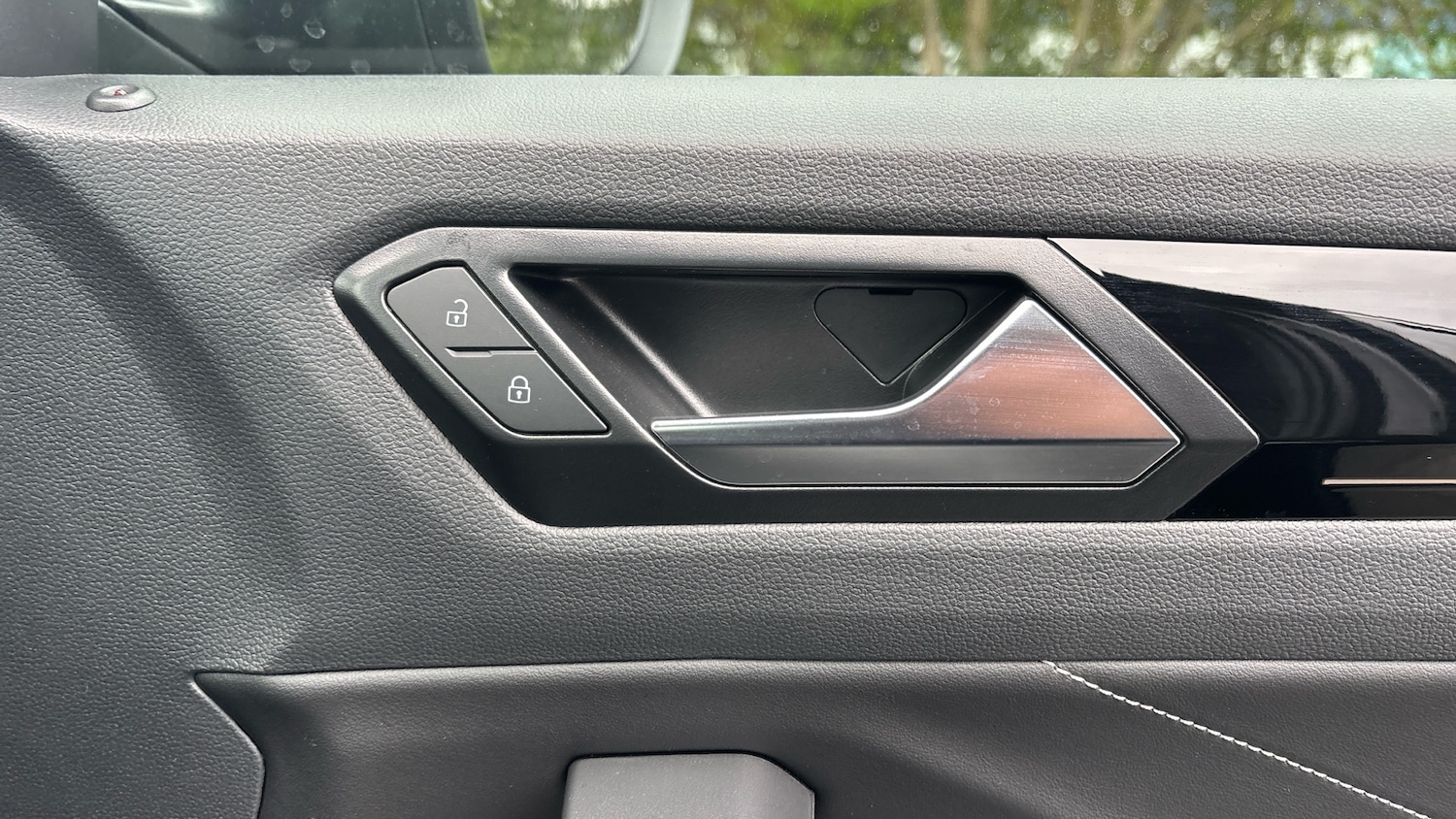 Used Volkswagen T-Roc 2025 for sale - 77106405: Photo 27