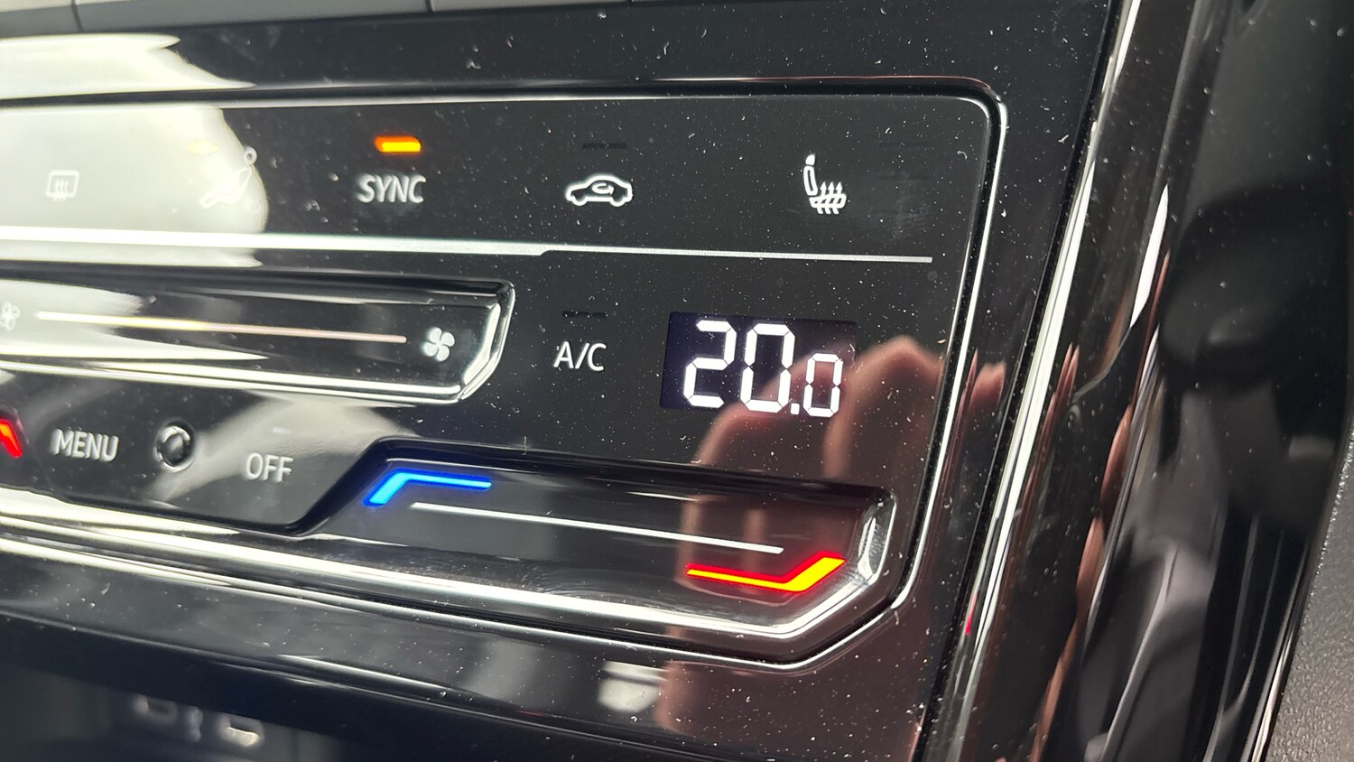 Used Volkswagen T-Roc 2025 for sale - 77106405: Photo 32