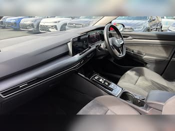 Used Volkswagen Golf 2022 for sale - 79802832: Photo