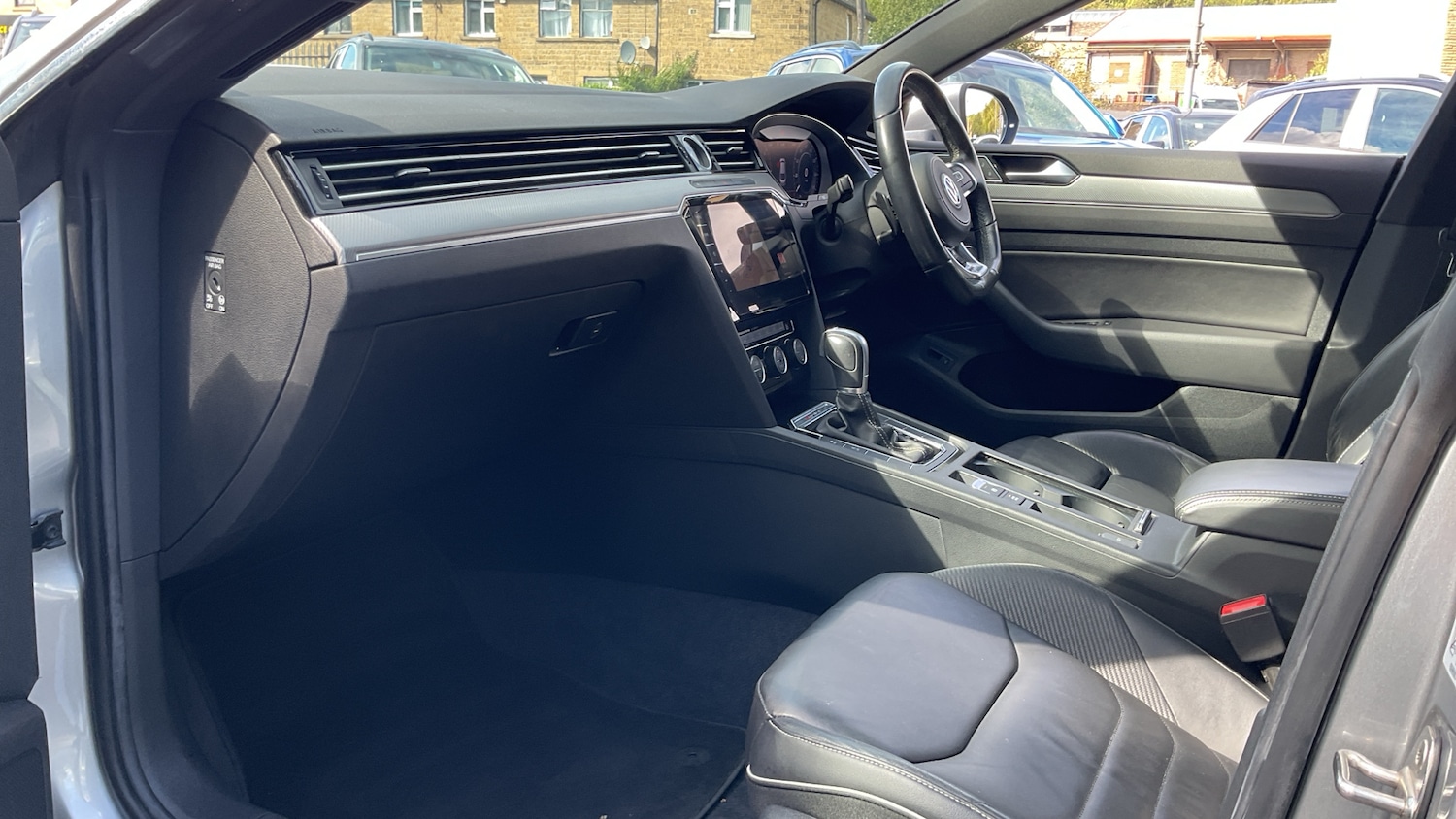 Used Volkswagen Arteon 2018 for sale - 77678610: Photo 2