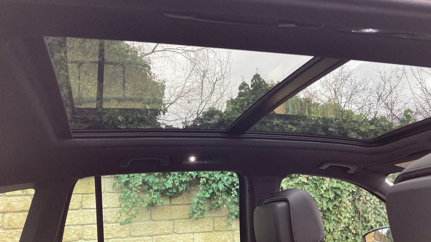 Used Volkswagen Tiguan 2023 for sale - 77618802: Photo 23