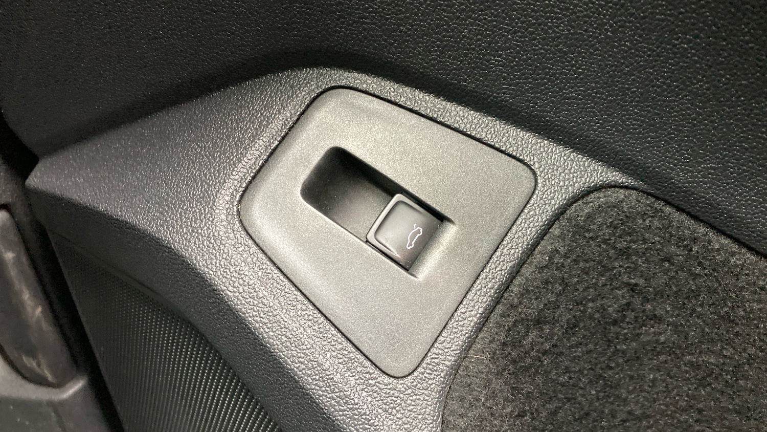 Used Volkswagen Tiguan 2023 for sale - 77618802: Photo 33