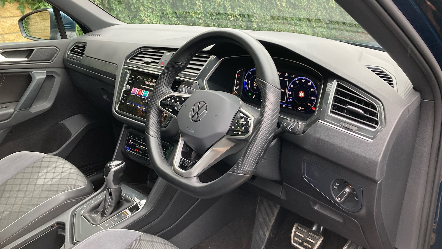 Used Volkswagen Tiguan 2023 for sale - 77618802: Photo 6