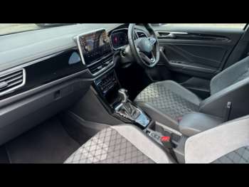 Used Volkswagen T-Roc 2023 for sale - 74854471: Photo