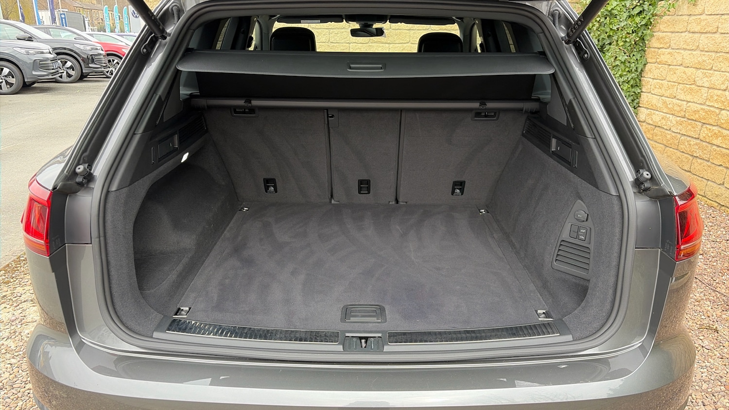 Used Volkswagen Touareg 2022 for sale - 78027036: Photo 20