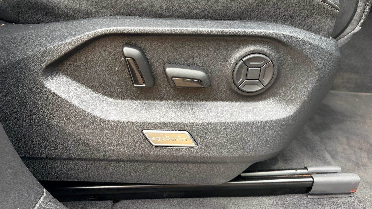 Used Volkswagen Touareg 2022 for sale - 78027036: Photo 32